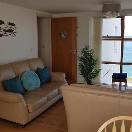 Ynys Lawd, Holyhead Marina Appartement Buitenkant foto